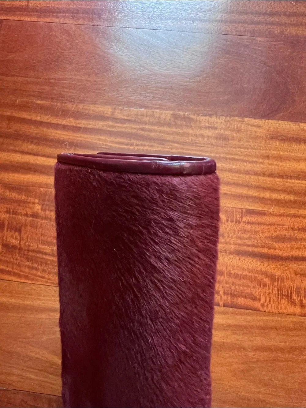 Extremely RARE Gucci Tom Ford burgundy leather wallet ❤️